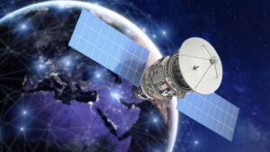 ৪) Satellite / স্যাটেলাইট ভূ-পৃষ্ঠে পড়ে যায় না কেন?