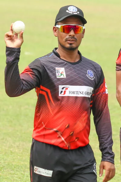 লিস্ট-এ ক্রিকেটে ক্যারিয়ার সেরা বোলিং করেছেন মোহাম্মদ আশরাফুল