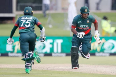 সাকিব আল হাসান ও ইয়াসির আলি রাব্বির জুটি বাংলাদেশকে বড় সংগ্রহ এনে দেয়
